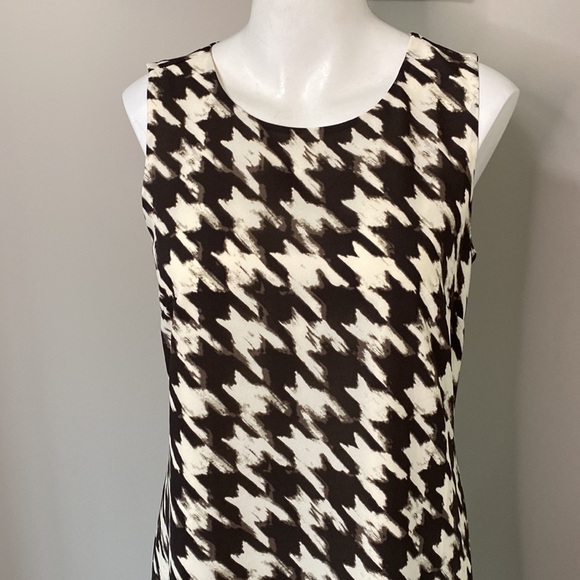 J.Crew black & cream houndstooth
Shift Dress Sz 2 
💯 excellent condition - Picture 6 of 13